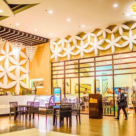 Aziza Paradise Hotel Puerto Princesa Exterior photo