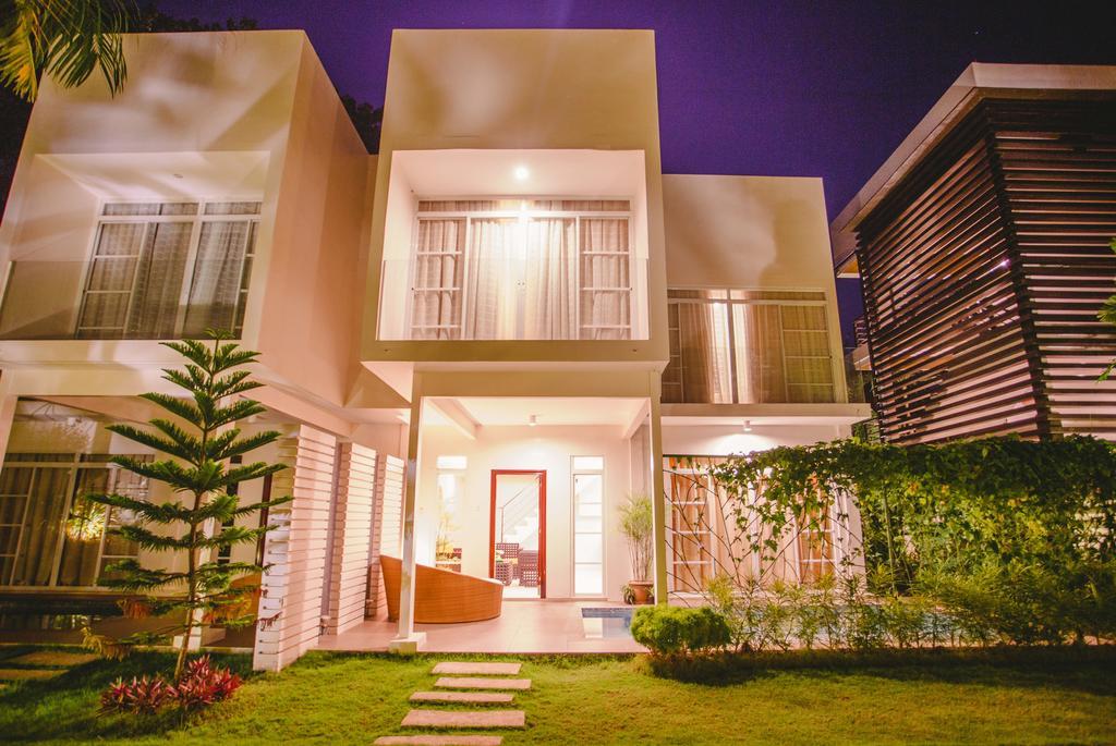 Aziza Paradise Hotel Puerto Princesa Exterior photo