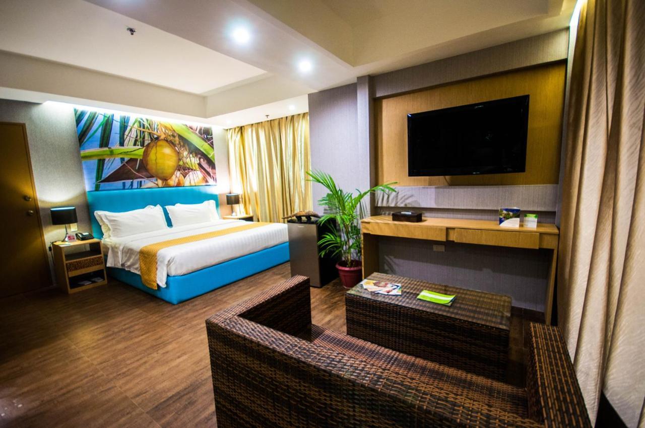 Aziza Paradise Hotel Puerto Princesa Exterior photo