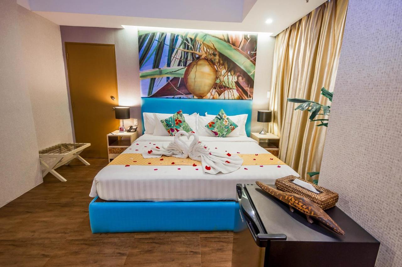 Aziza Paradise Hotel Puerto Princesa Exterior photo