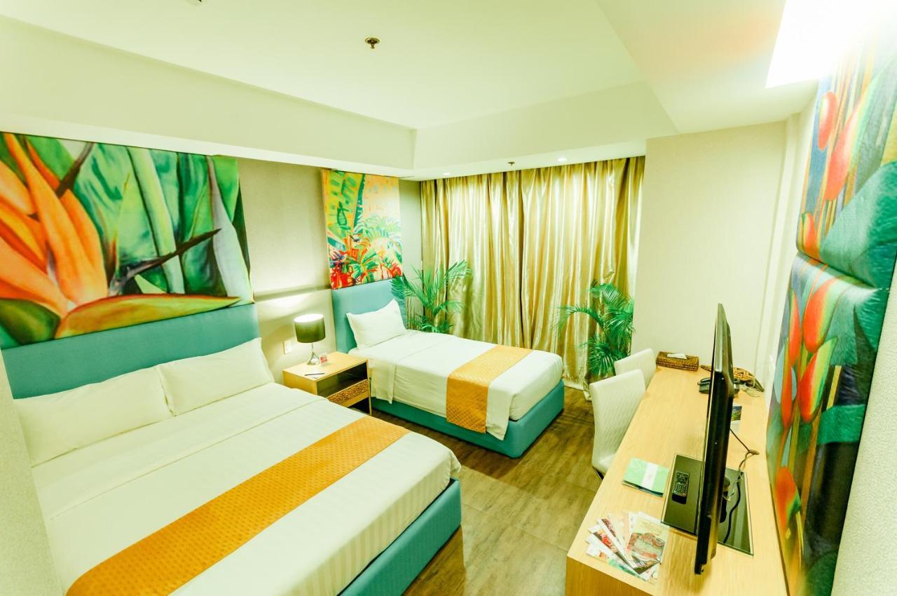 Aziza Paradise Hotel Puerto Princesa Exterior photo